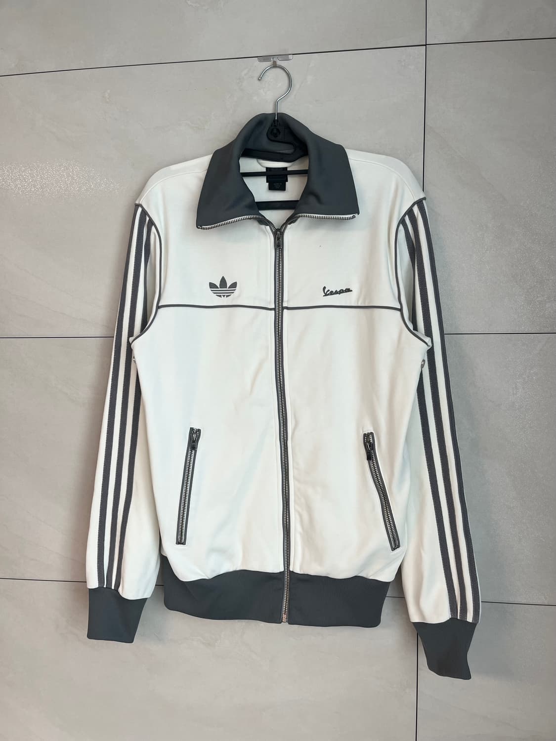 아디다스X베스파 파이어버드 오트밀 차콜 져지 (100) 상품이미지3