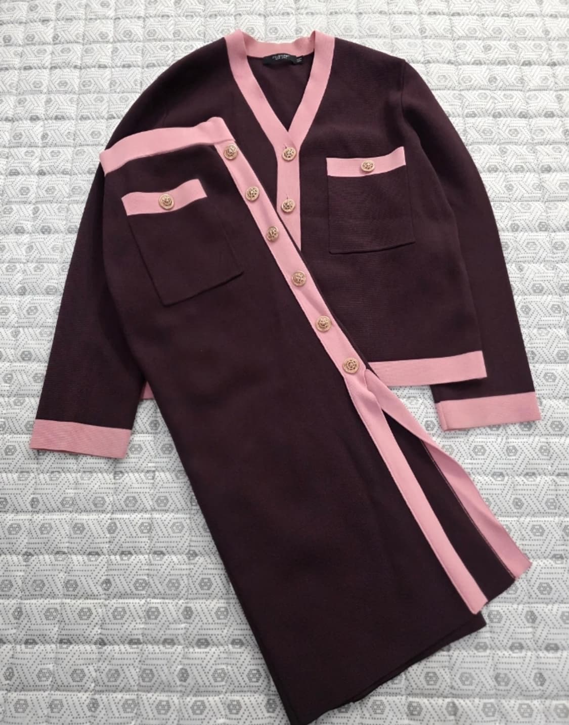 질스튜어트 뉴욕 라인배색 니트 가디건+스커트 셋업 55 상품이미지1