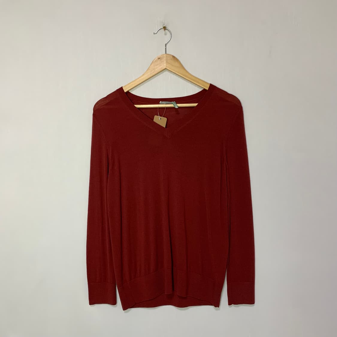띠어리 빈티지 브이넥 긴팔 니트 레드 브라운 38사이즈 남녀공용 상품이미지1