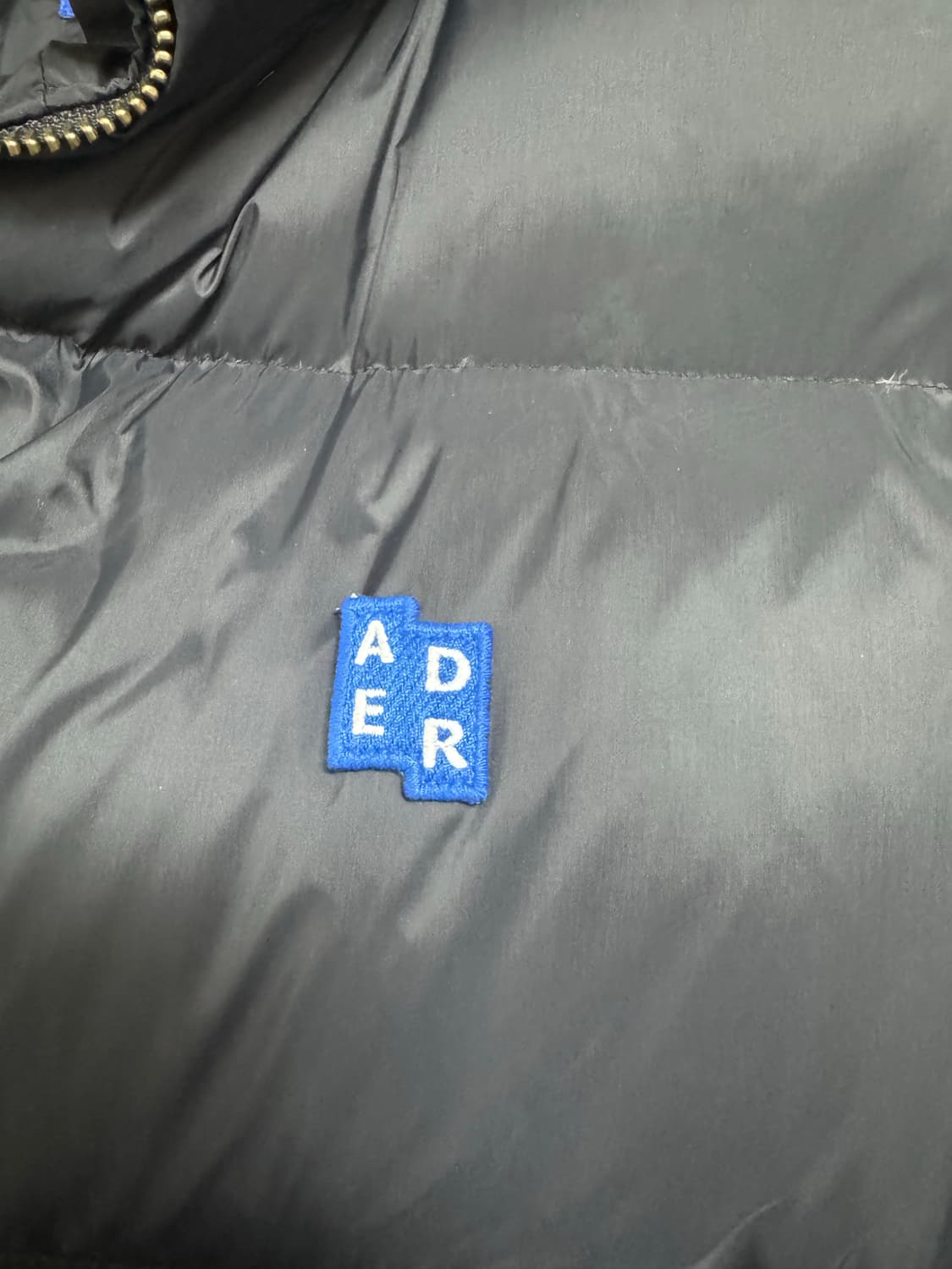 아더에러 시그니피컨트 조끼패딩 상품이미지2