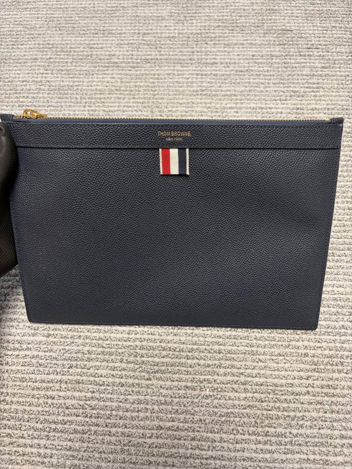 톰브라운 클러치 상품이미지2