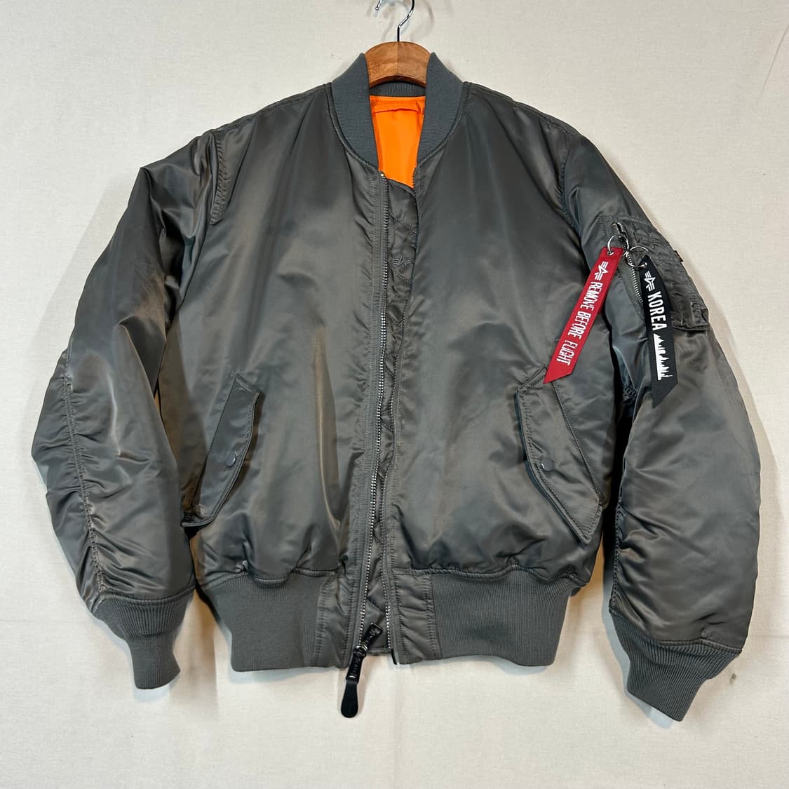 M) 알파인더스트리 MA-1 마원 항공점퍼 메탈 차콜 레귤러핏 상품이미지1