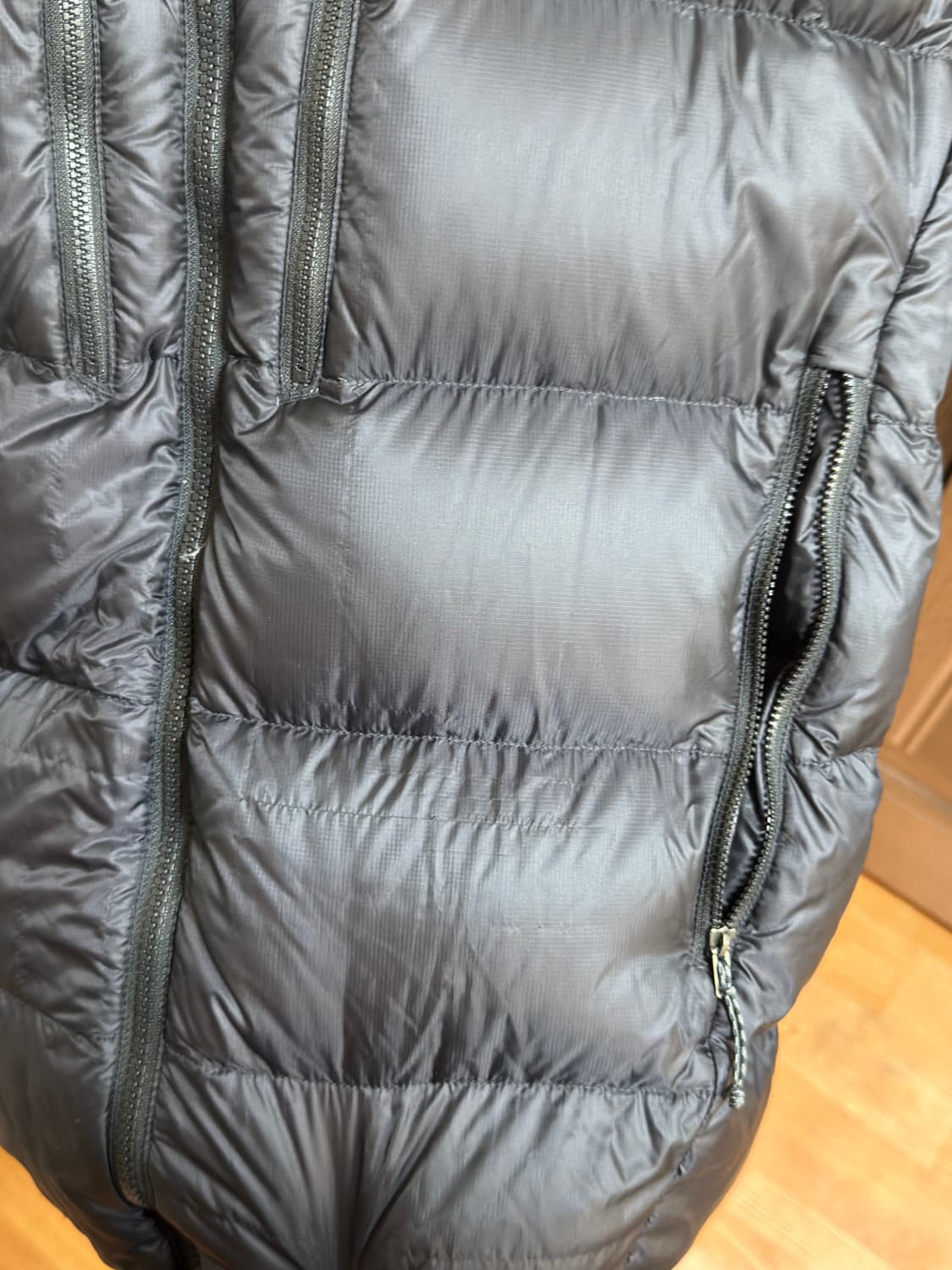 파타고니아 피츠로이 다운패딩 블랙 L 상품이미지4