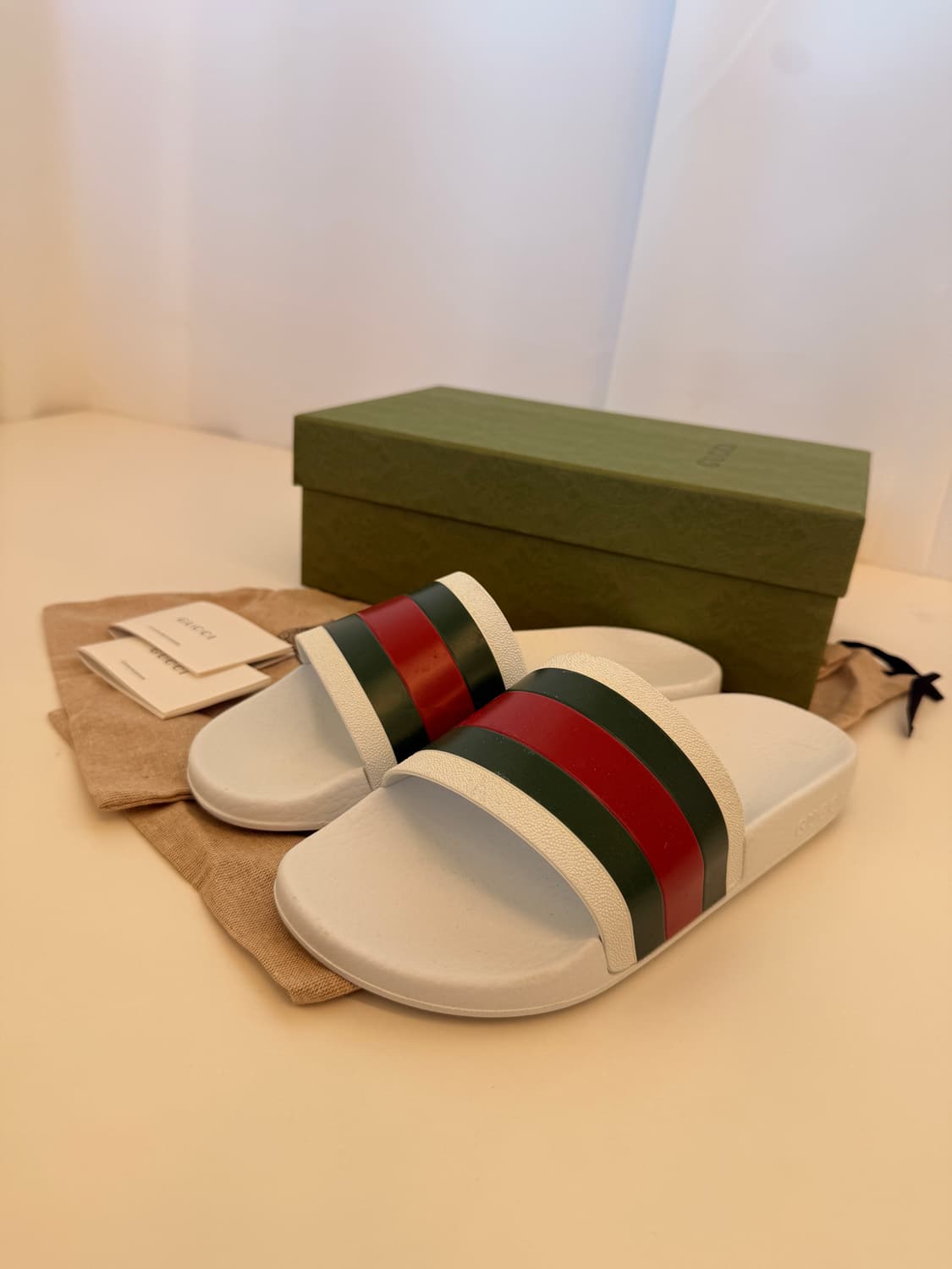 구찌(gucci) 웹 러버 슬라이드 샌들 상품이미지2
