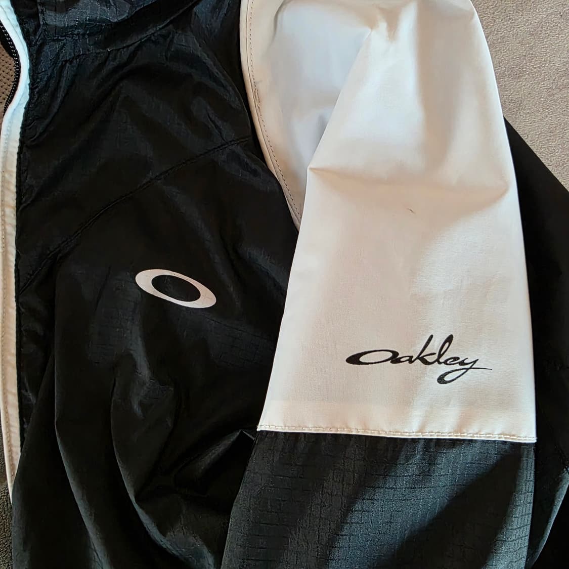 민트급!! 오클리 아카이브 스노우보드 바람막이 자켓 XL(내피포함) 상품이미지4