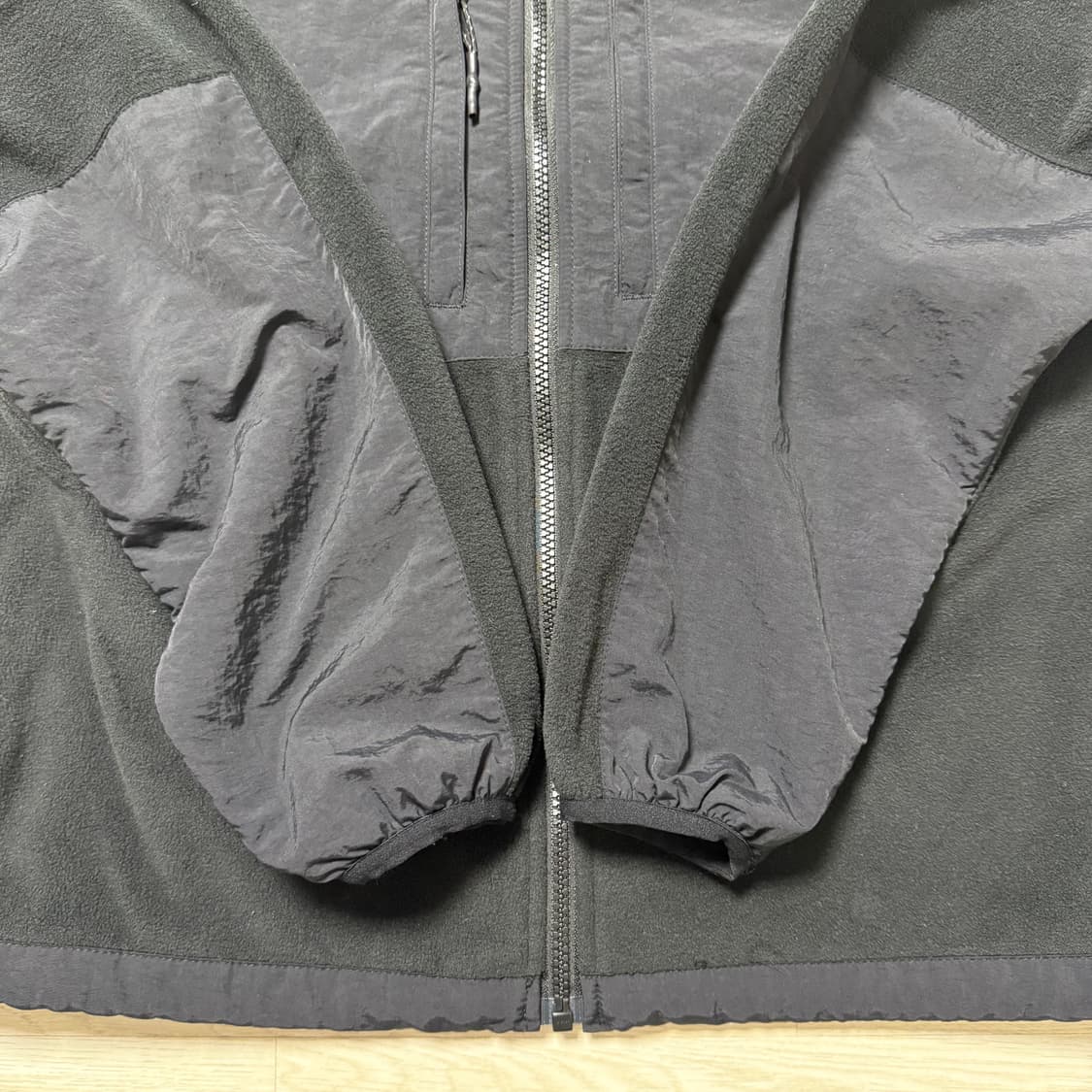 페치 폴라텍 쉐도우 자켓 블랙 상품이미지4