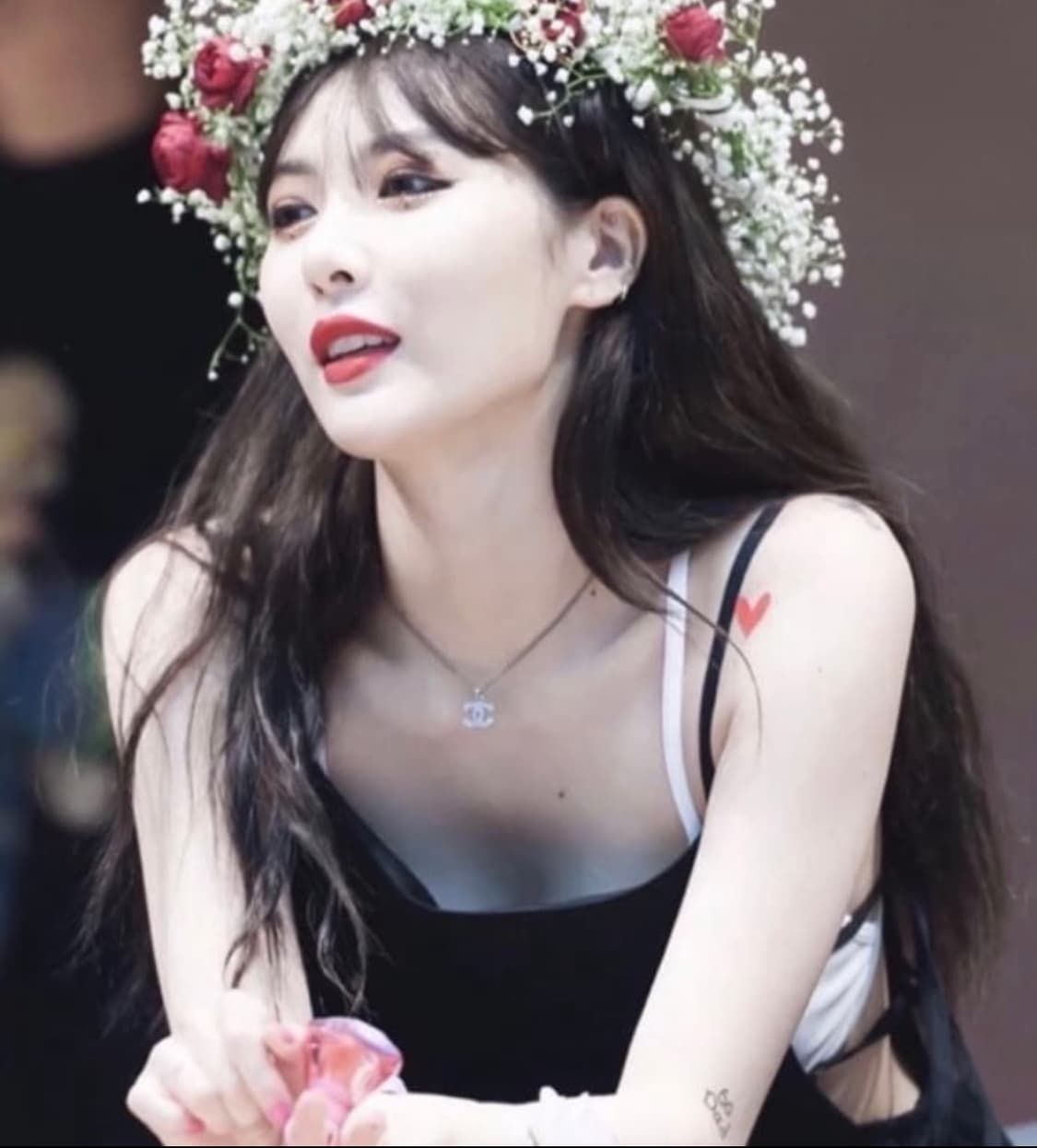 샤넬 아이보리 로고 현아 목걸이 상품이미지3