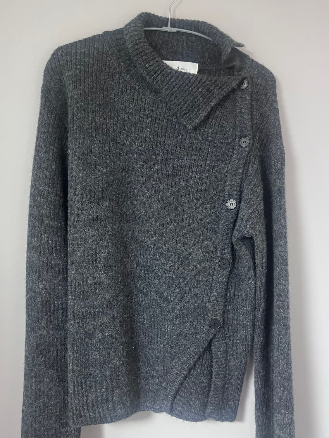 미세키서울 사이드 버튼 니트 Side button knit 상품이미지3