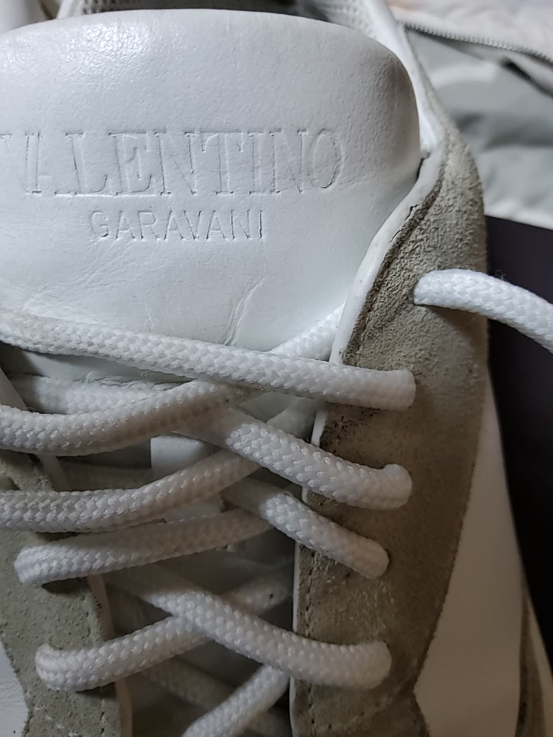 발렌티노 가라바니 스니커즈 검보이 43 상품이미지4