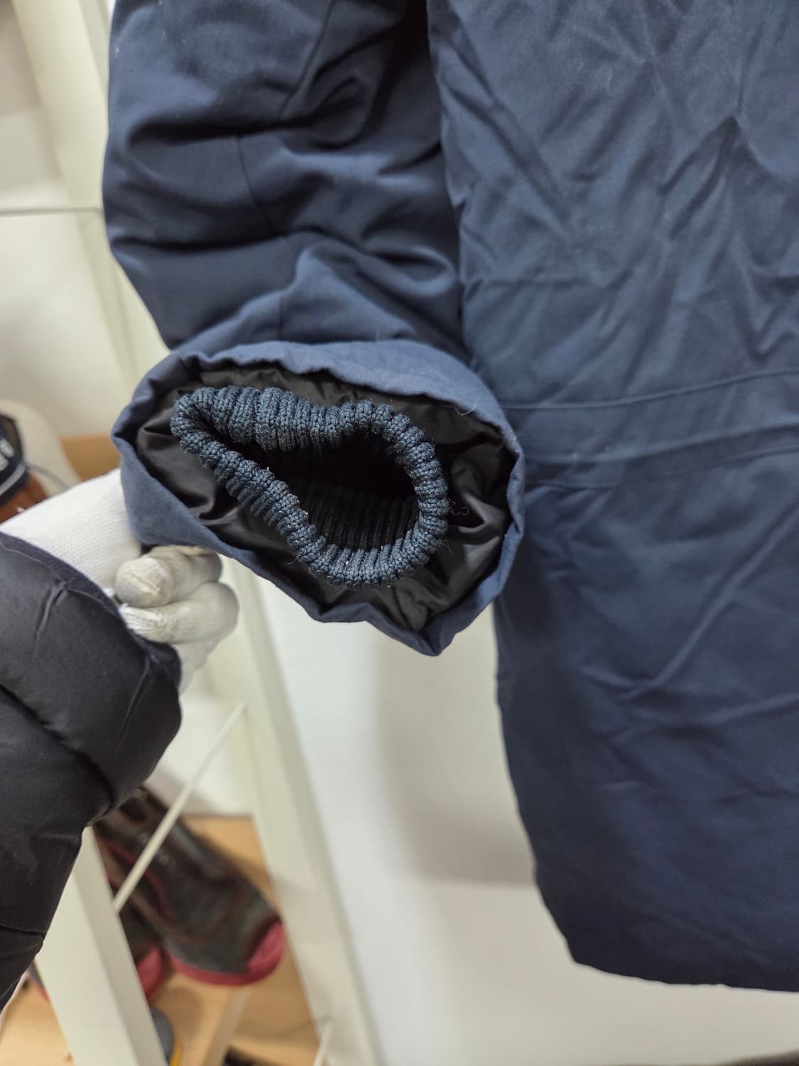 칼하트 네이비 후드 덕다운 패딩 점퍼 90 빵빵다운 폭신폭신다운 상품이미지6
