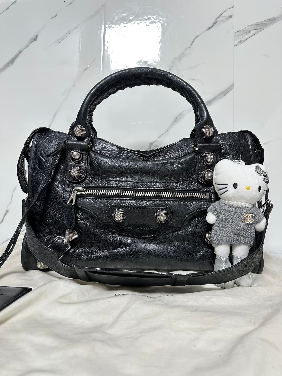 [A+ 정품] 발렌시아가 자이언트 시티 모터백 미디움 블랙 상품이미지3