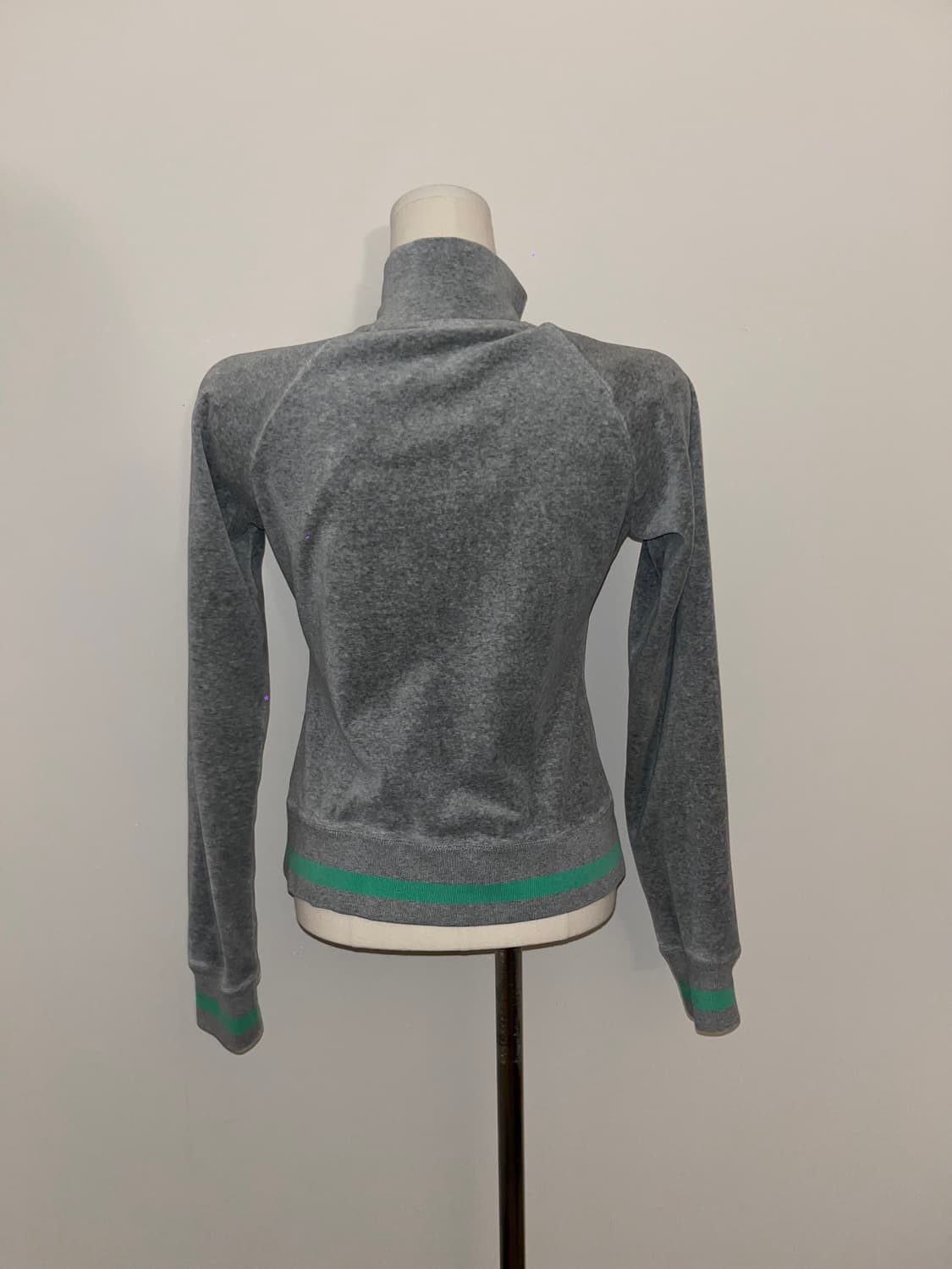 📦 Nike velvet jaket 상품이미지4