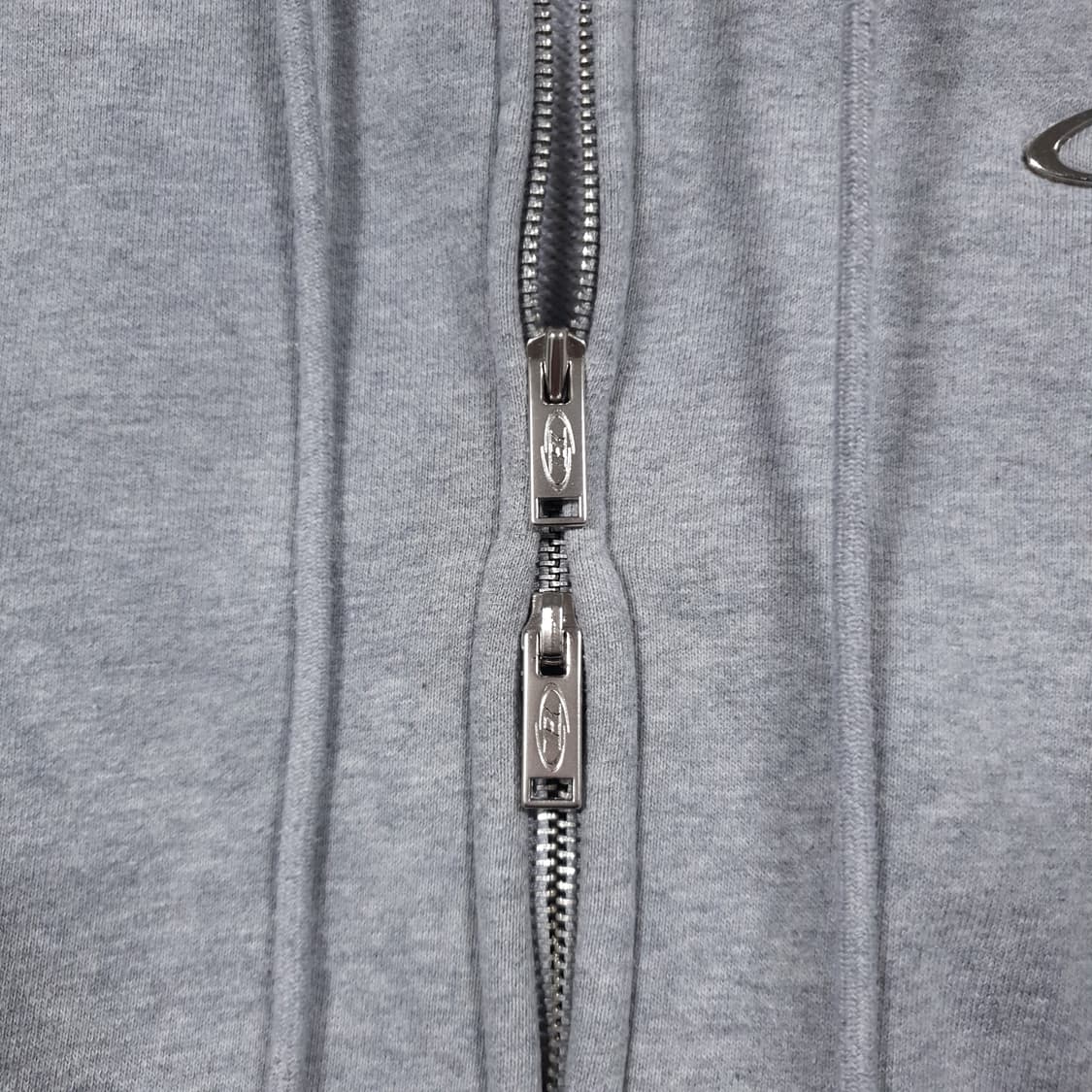 여성 55 본투윈 신형 24fw 크롬 B 블랙라인 크롭 후드집업 자켓 2 상품이미지7