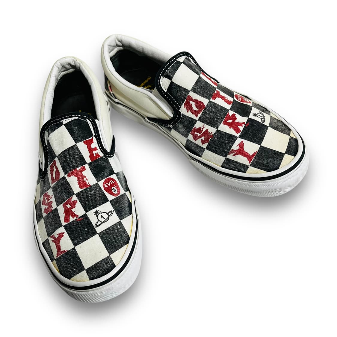 반스 x 비비안 웨스트우드 체커보드 패턴 슬립온 상품이미지2