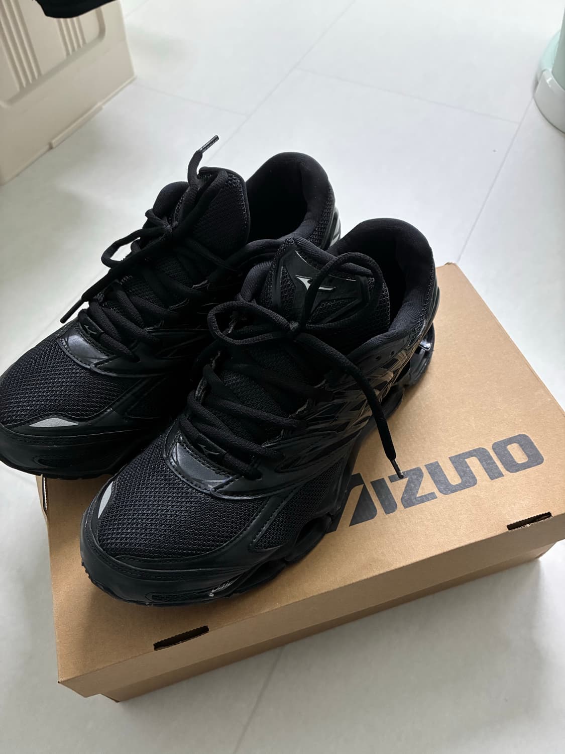 미즈노 웨이브 프로페시 LS블랙 상품이미지2