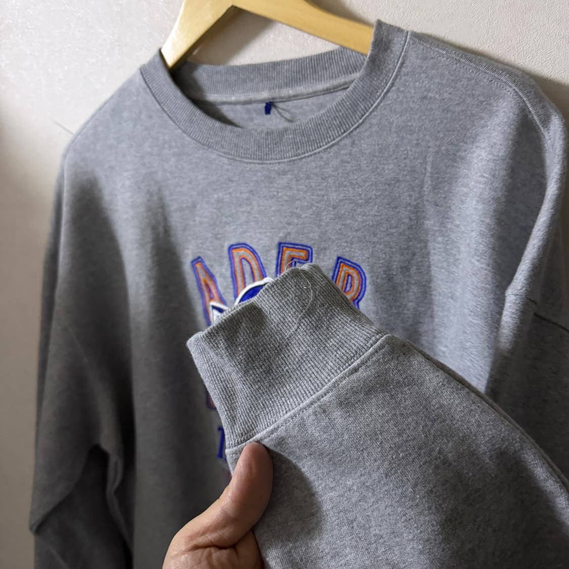 아더에러x메종키츠네 맨투맨 A3 상품이미지4