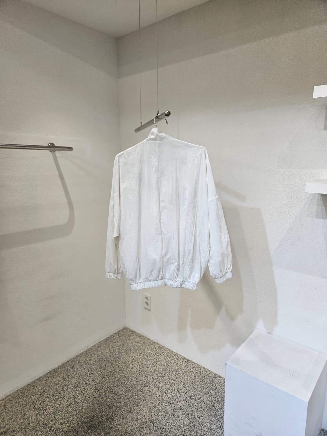 나이키 스우시 바람막이 상품이미지2