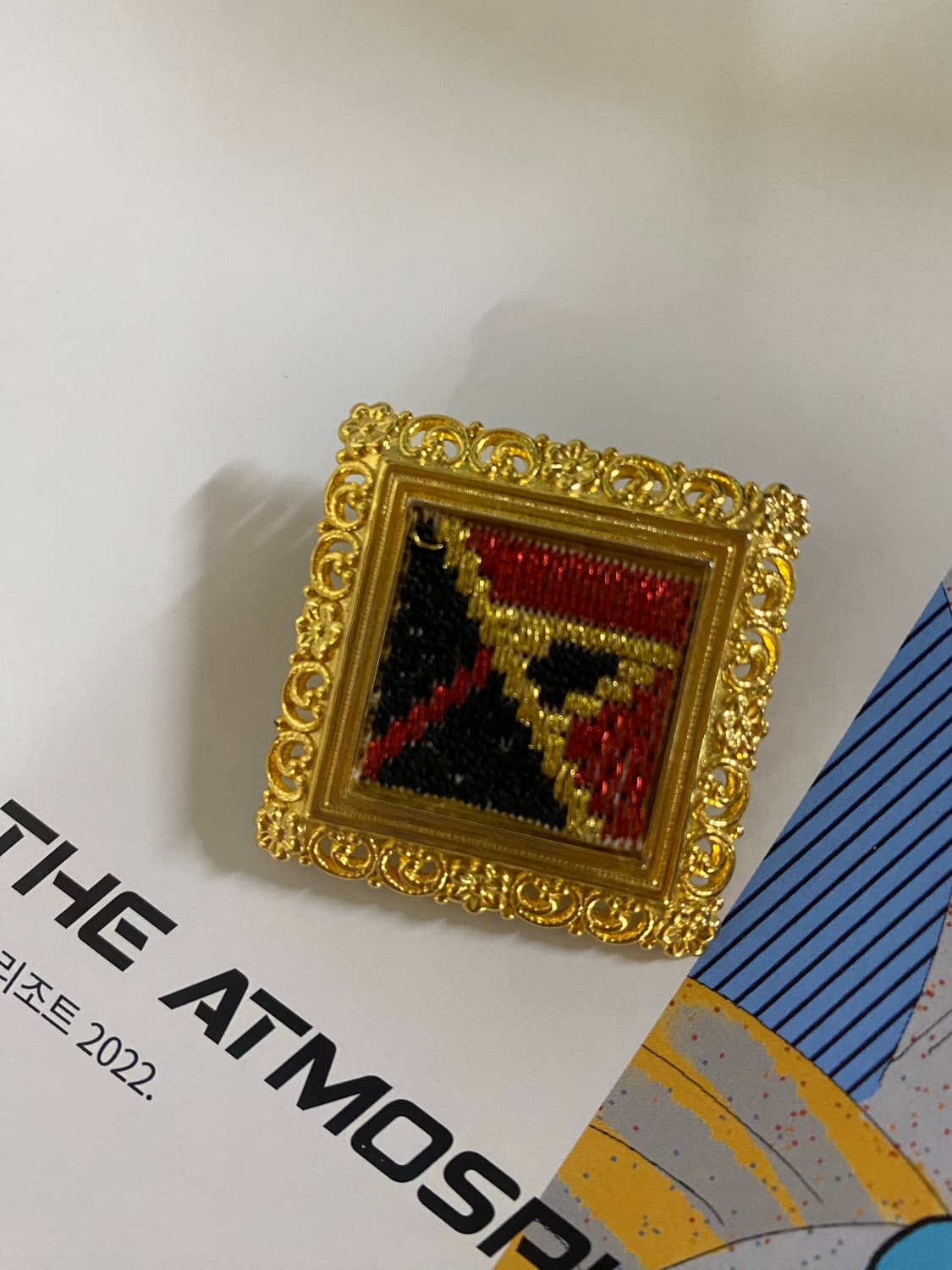 JAPAN 니들포인트 액자 브로치 (3.5cm) 상품이미지3