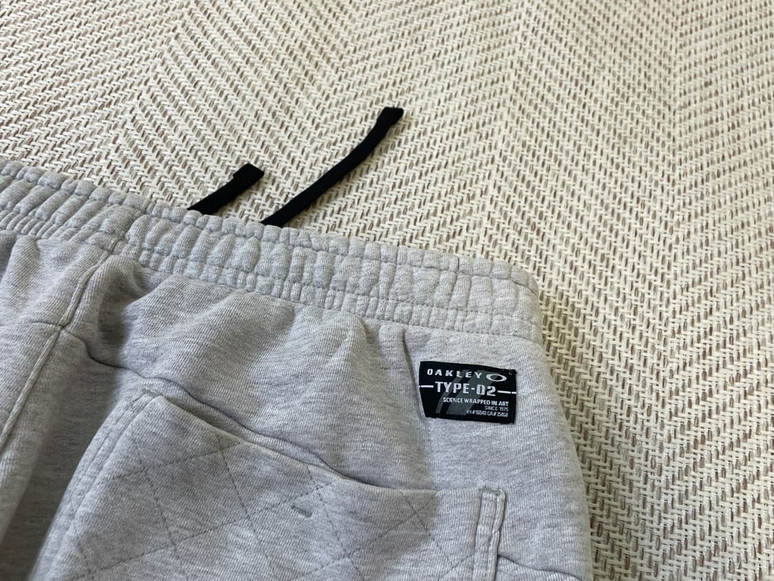 오클리 그레이 퀄팅 스웻팬츠  J03421 상품이미지9