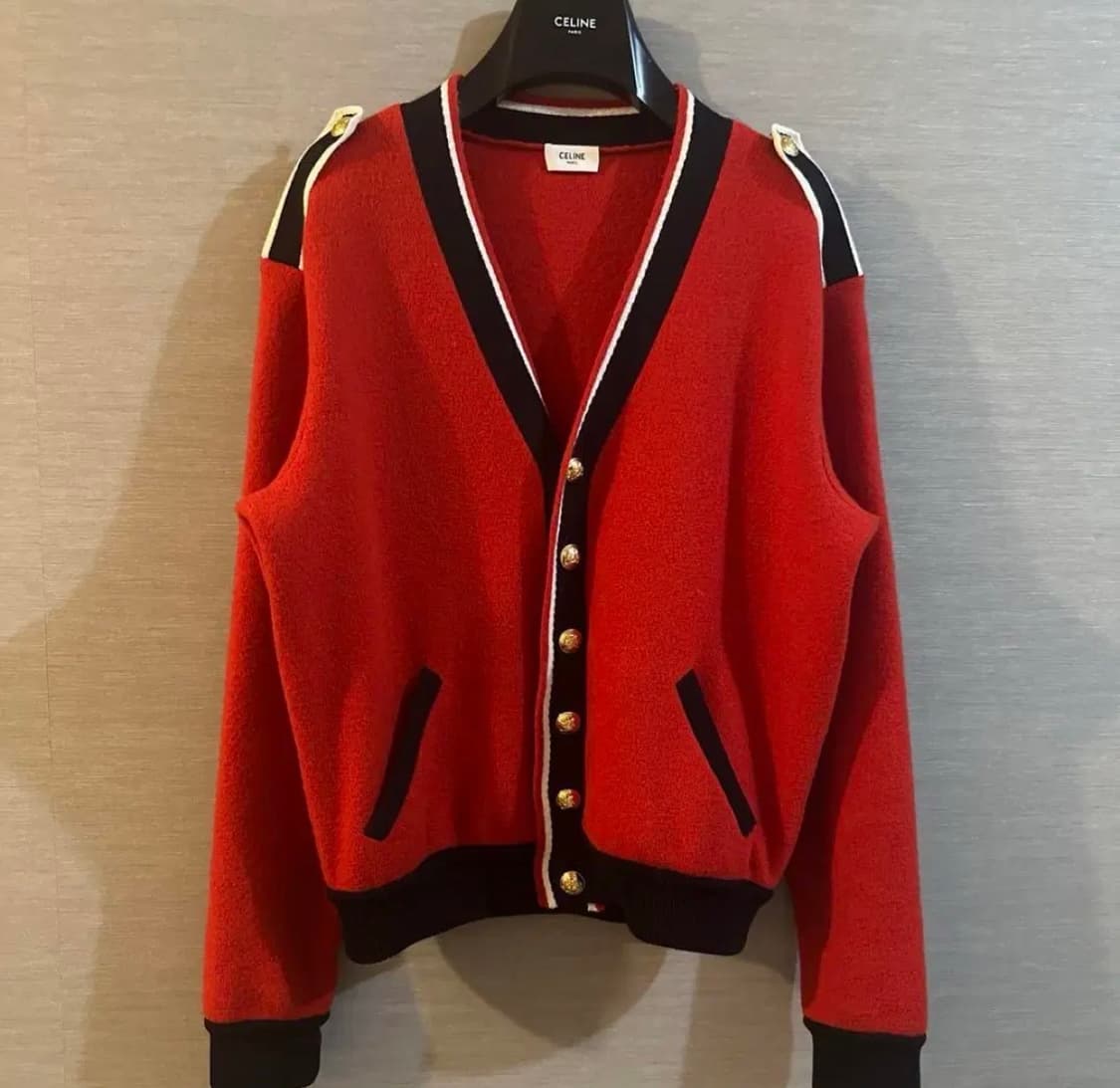 [라이즈 원빈님 착용] 셀린느 19AW 테디 가디건 상품이미지6