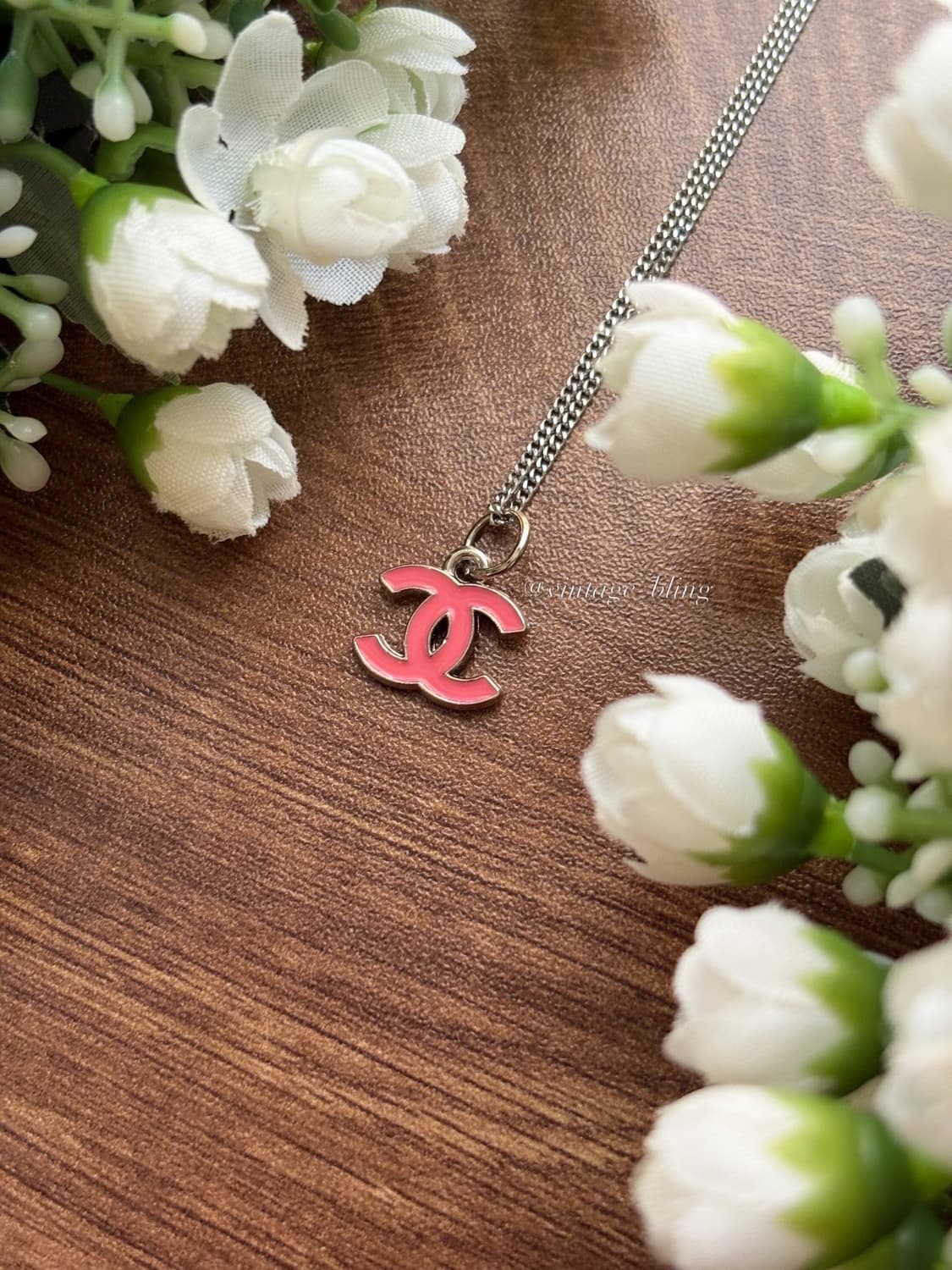핑크) 샤넬 심플 미니 로고 실버 목걸이 상품이미지1