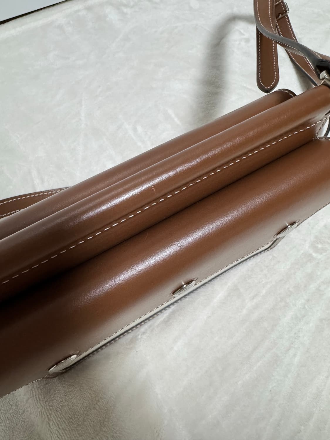 버버리 미니 포켓 호스페리 타이틀 백 상품이미지9