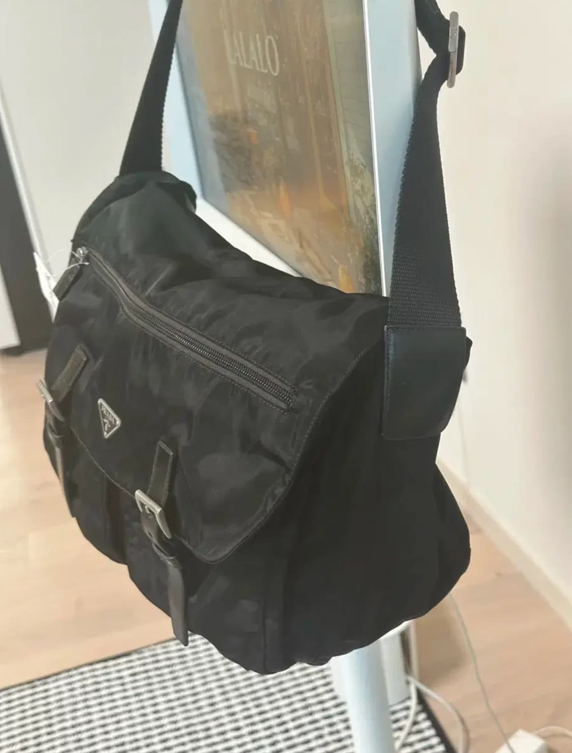 프라다 포코노 크로스백 팝니다 상품이미지2