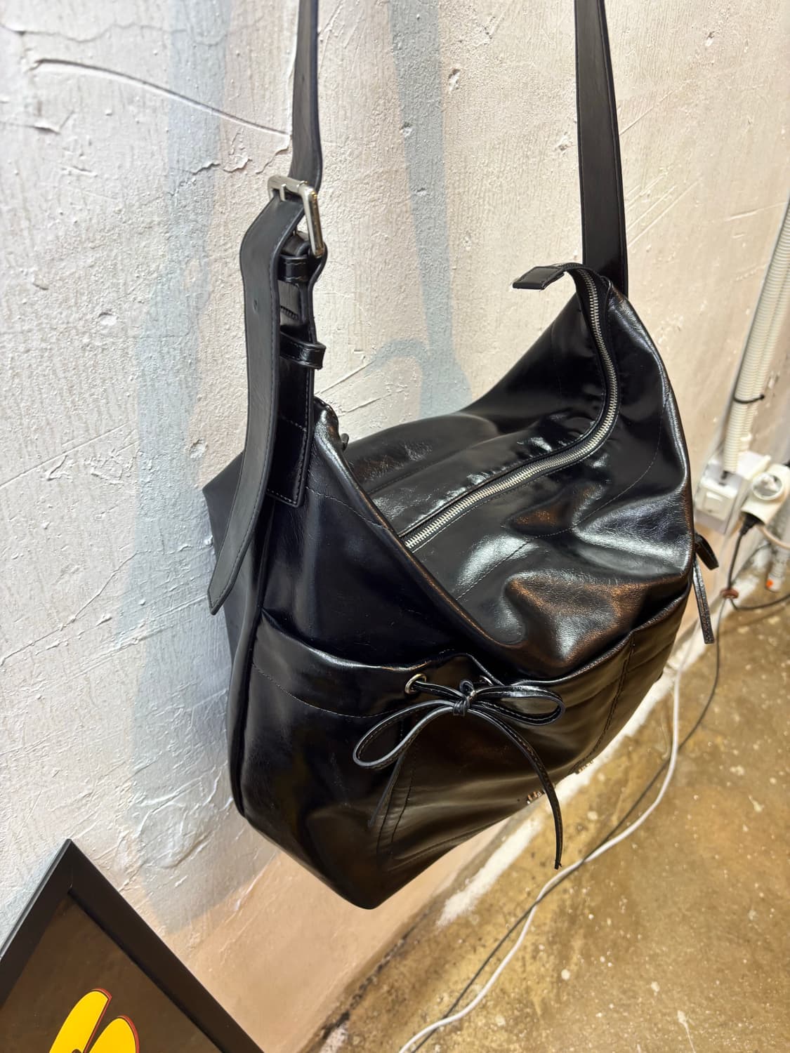 마뗑킴 포켓 셔링 리본 빅백 상품이미지5