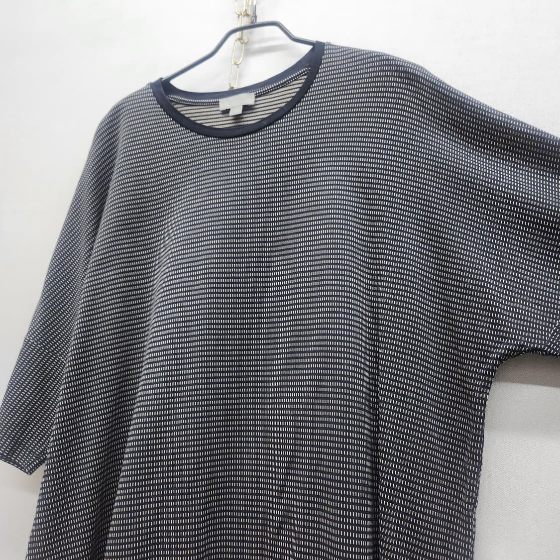 COS 코스 패턴 디테일 오버핏 반팔티 L(2XL) 상품이미지3