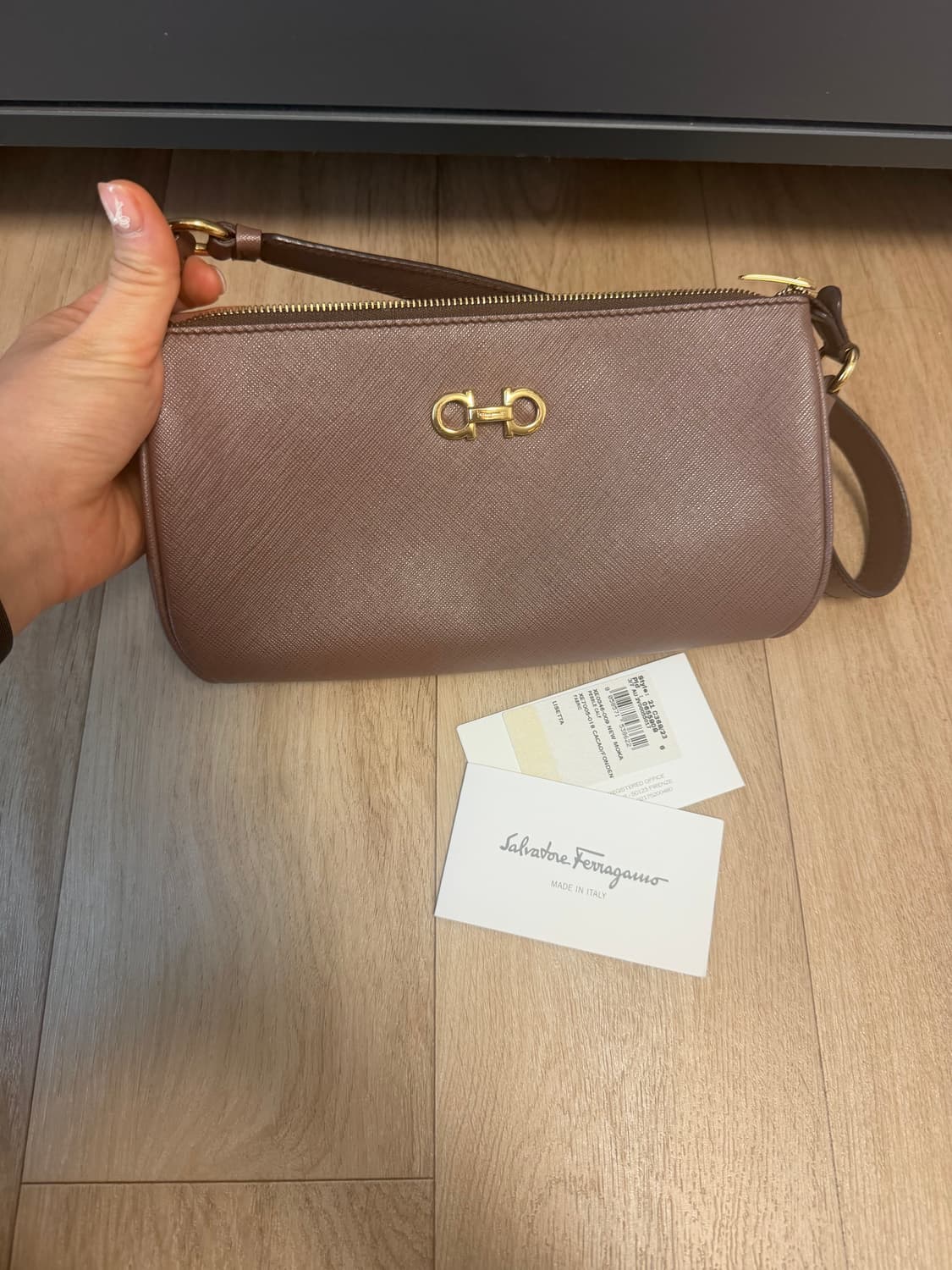 페레가모 숄더백 상품이미지1