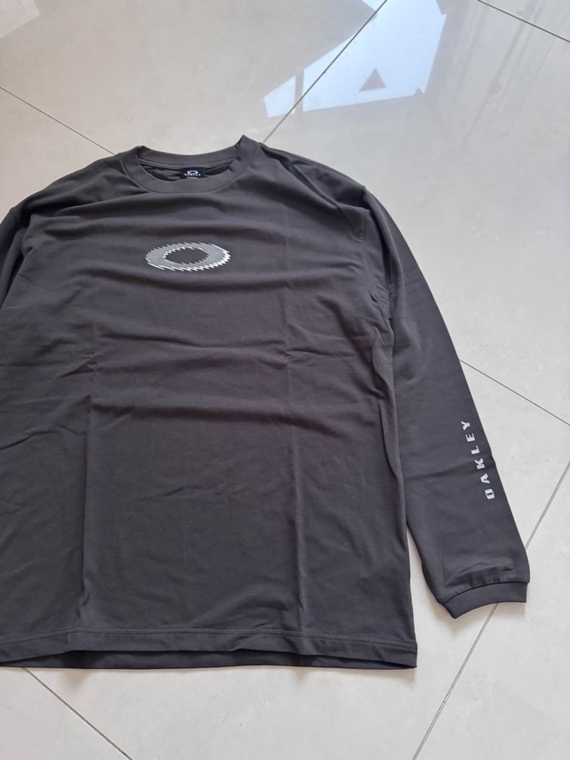 RETRO LS TEE 레트로 LS 티셔츠 FOA408131 상품이미지5