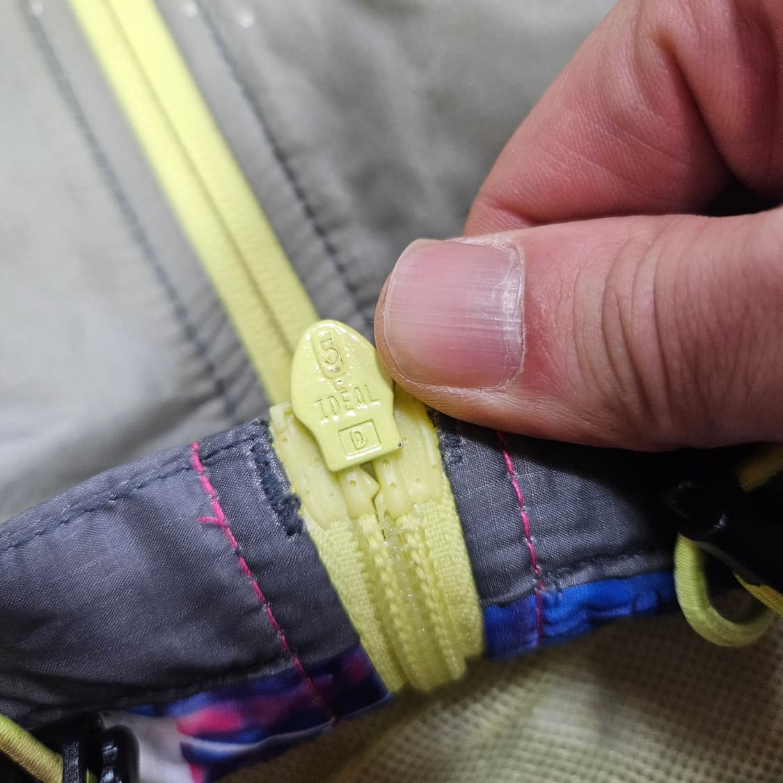 오클리(OAKLEY) 파일럿 팩토리 그라데이션 바람막이 M size 상품이미지7