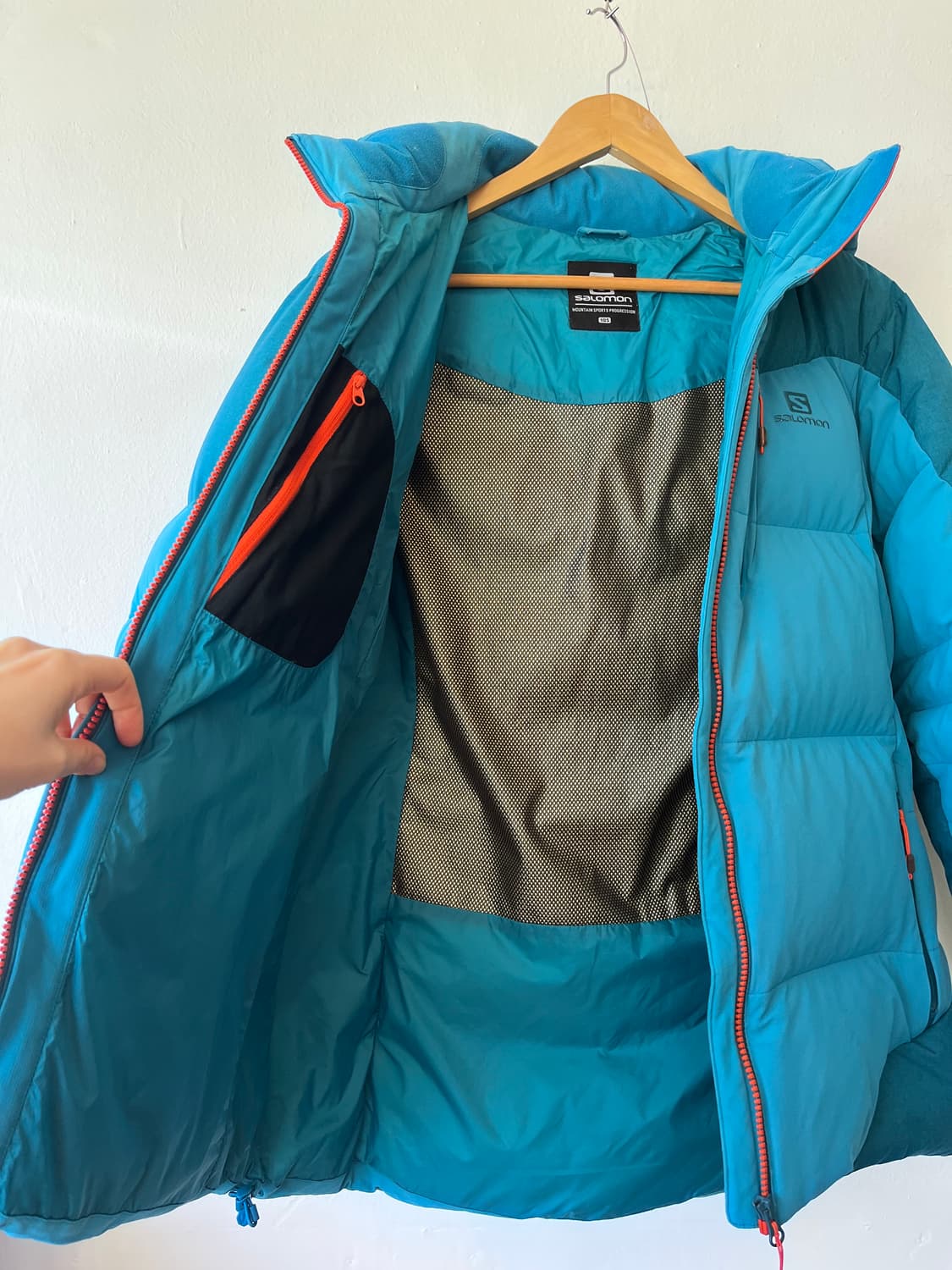 살로몬 남성 블루구스다운패딩 105사이즈 상품이미지4
