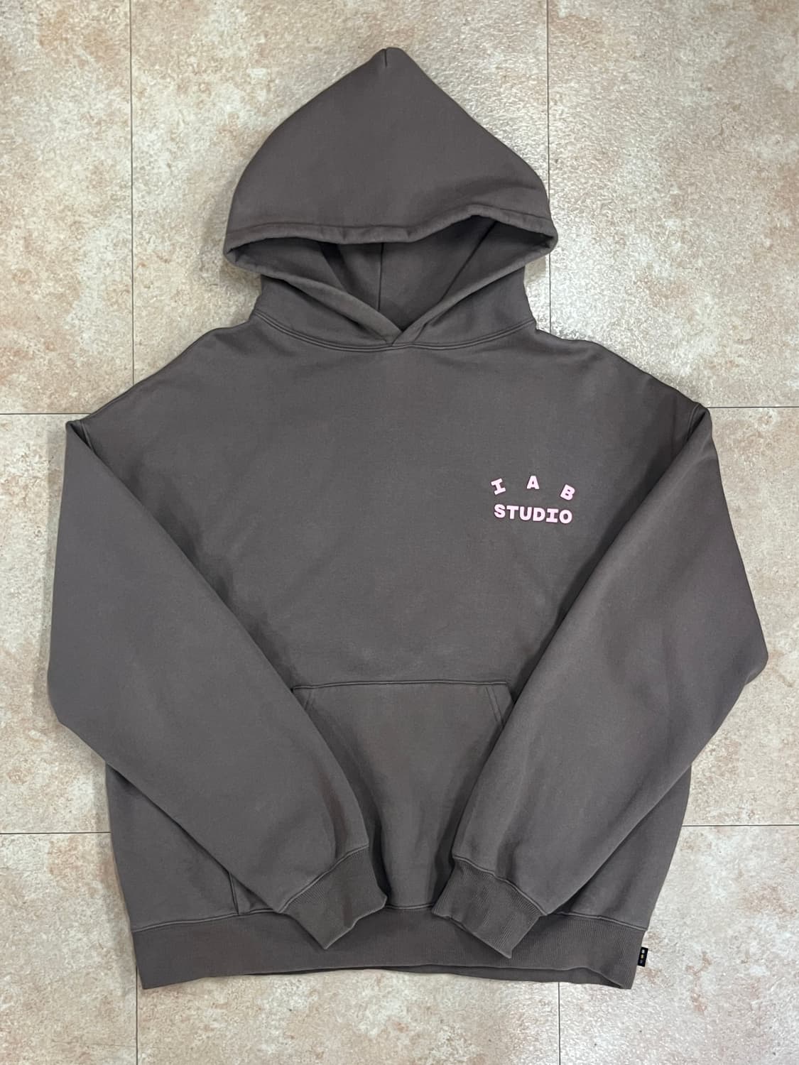 빈지노 착) IAB 스튜디오 한정판 하라주쿠 후드티 브라운 상품이미지4