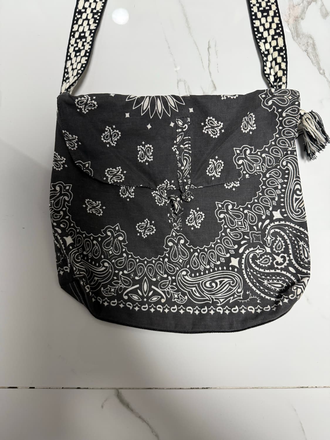 인필더디자인 크로스백 상품이미지3