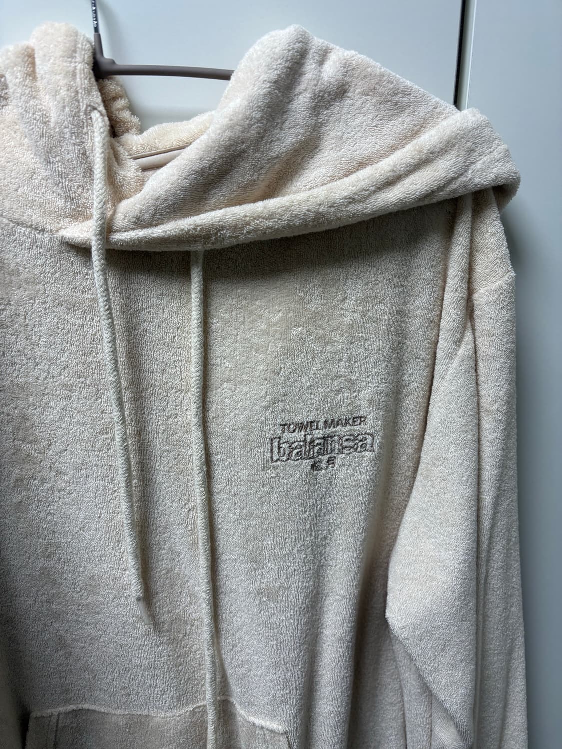 발란사 테리 소재 후드티 상품이미지1