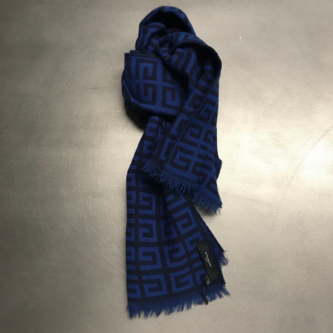 지방시 로고 머플러 블루 상품이미지1