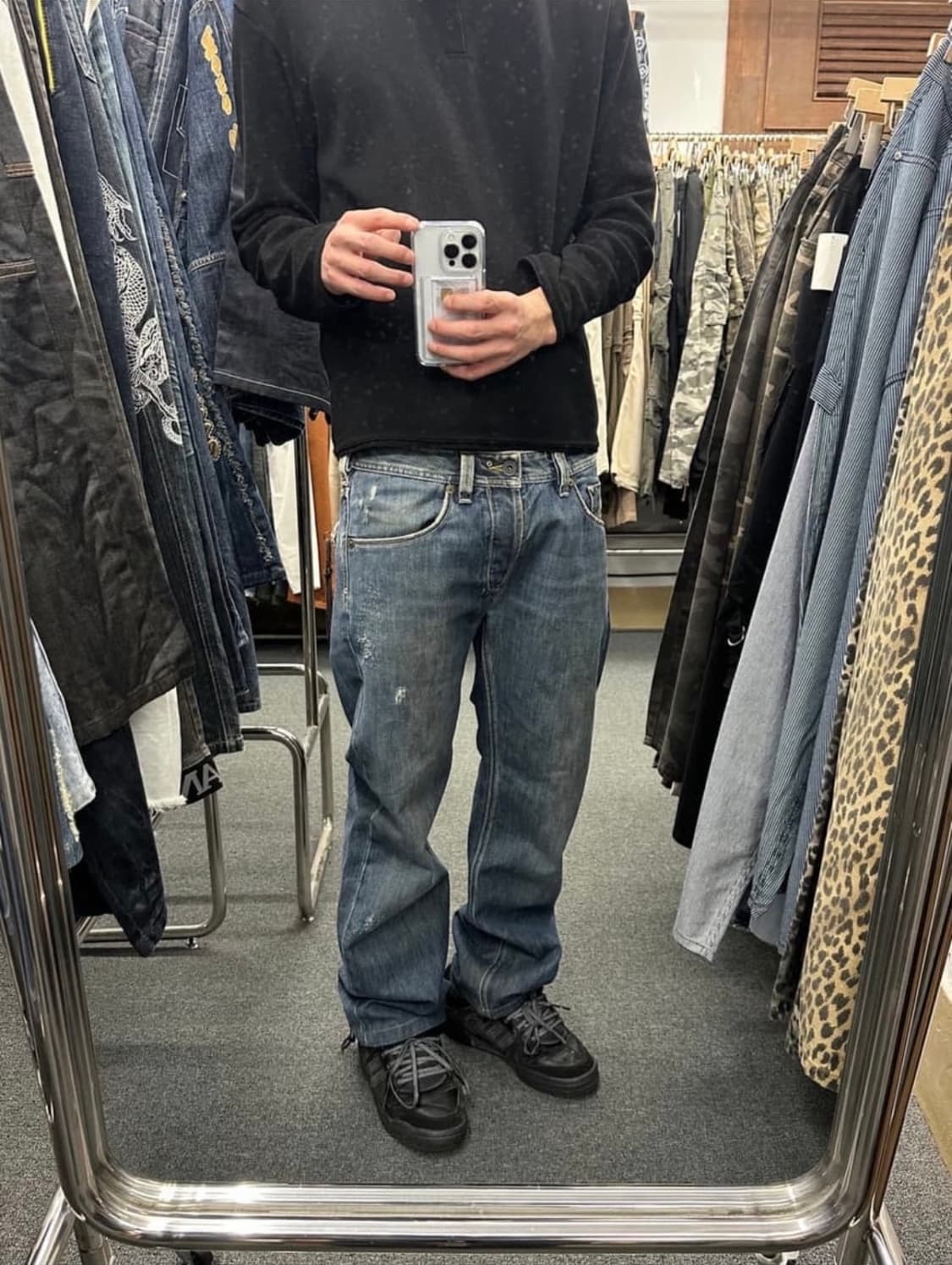 디젤 빈티지 워싱 자수 데님팬츠 상품이미지2