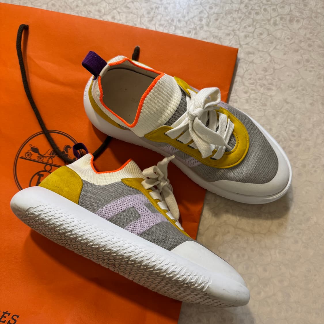 에르메스 크루 스니커즈 37 상품이미지3