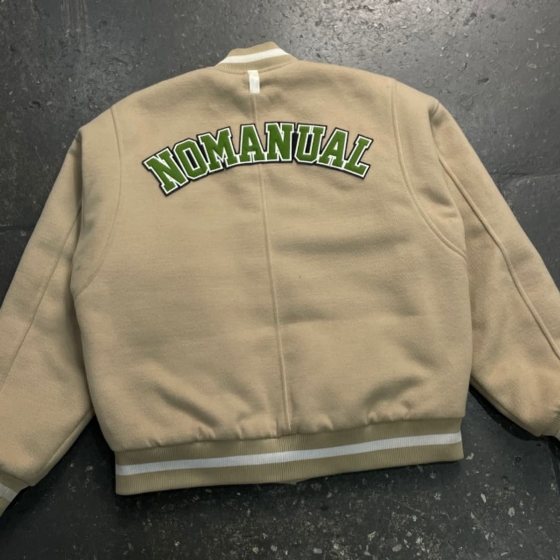 100 노매뉴얼 바시티 자켓  상품이미지5