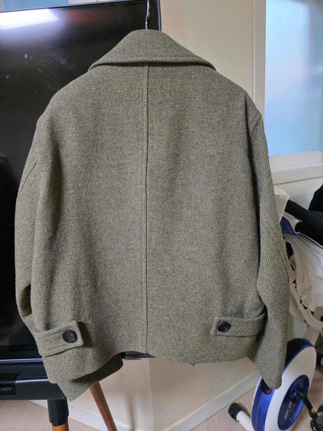 [택미제거 새상품]솔리드옴므 오버핏 핸드메이드 크롭 울 자켓 46 상품이미지4