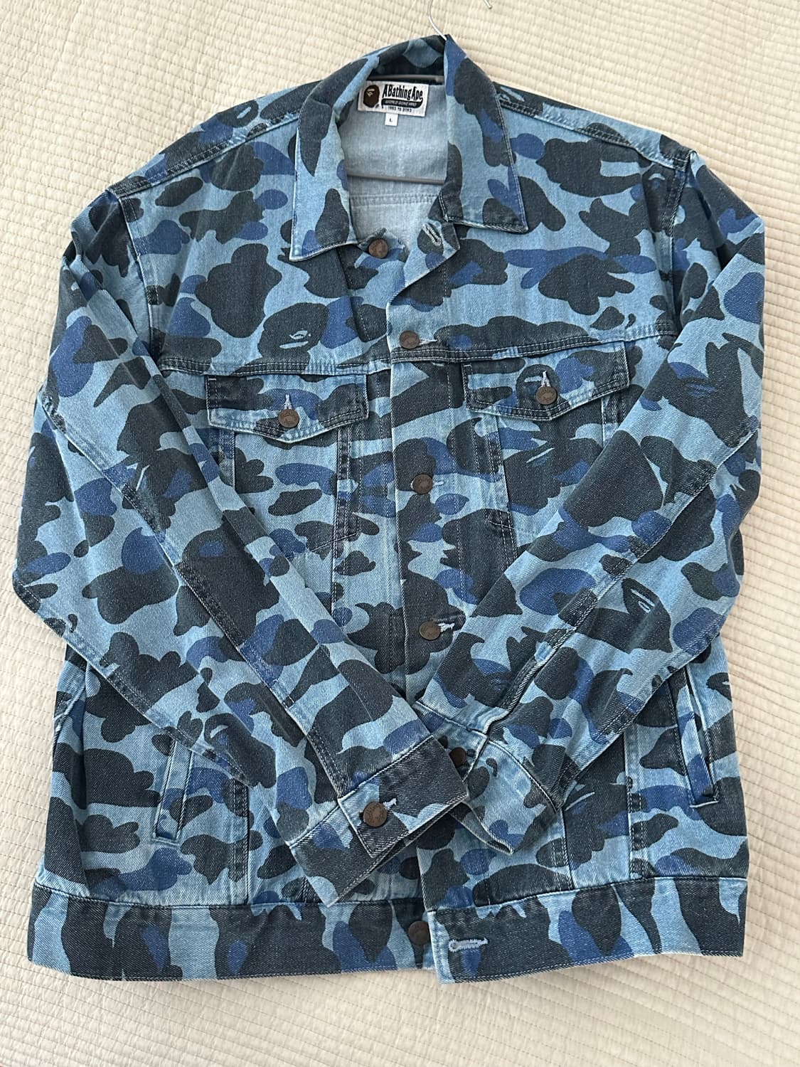 베이프 카모 데님 자켓 L사이즈 상품이미지1