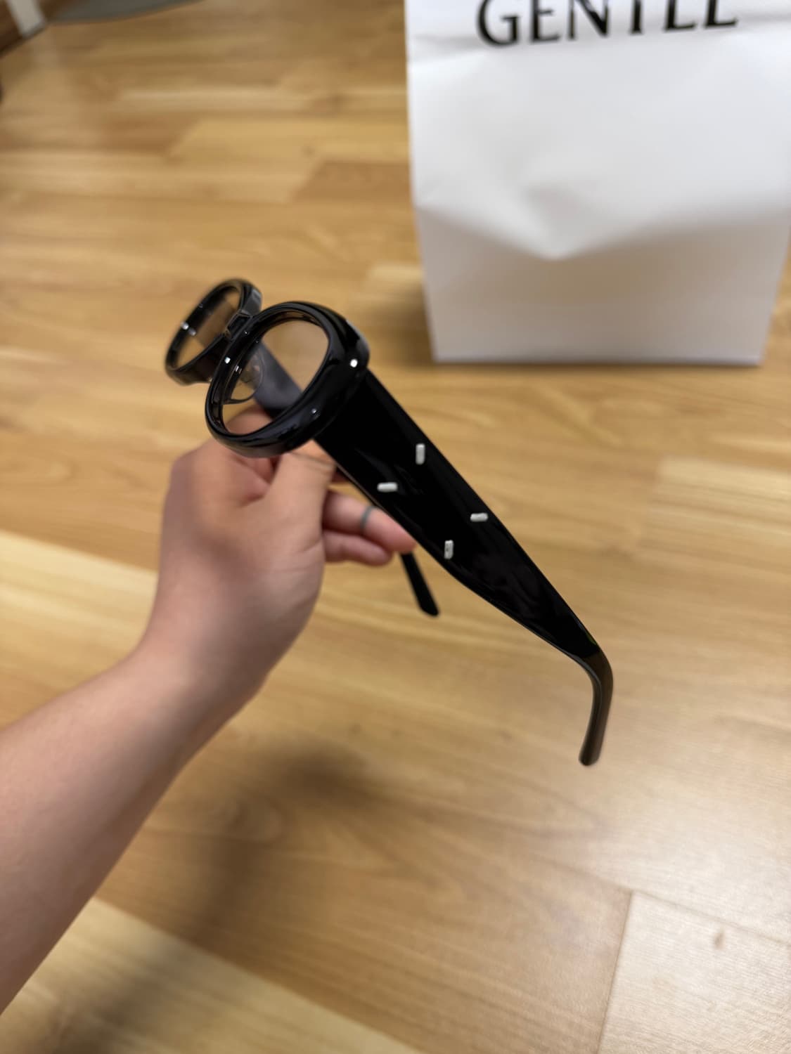 메종마르지엘라 젠틀몬스터 MM206-01(BR) 상품이미지1