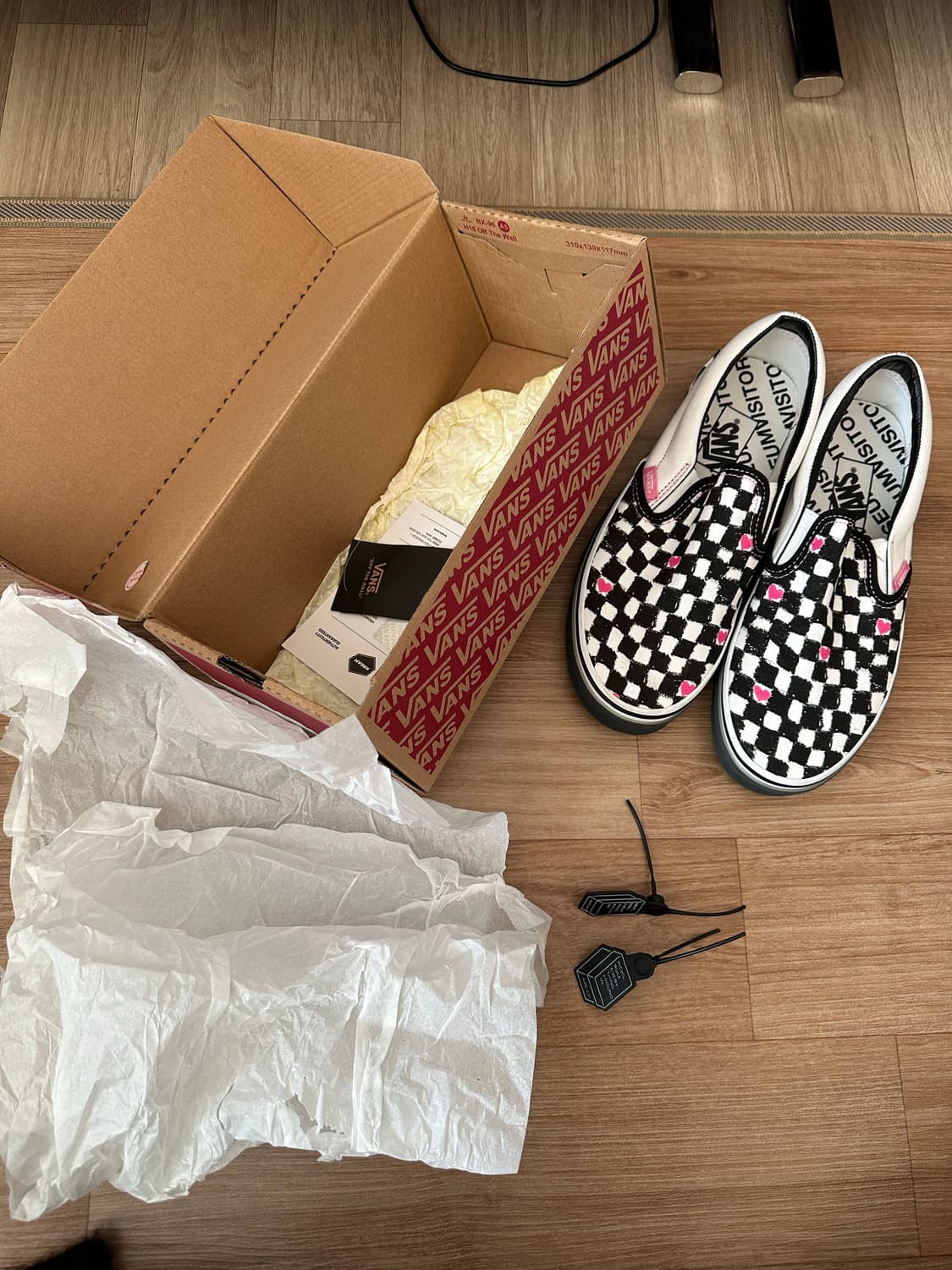 반스 x 더뮤지엄비지터 슬립온 체커보드 270 상품이미지3