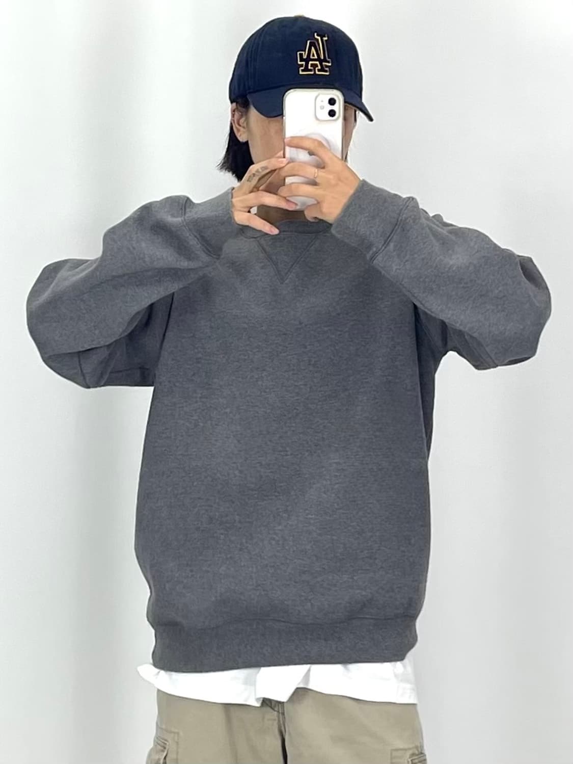 [L]CARHARTT 그레이 맨투맨 상품이미지3