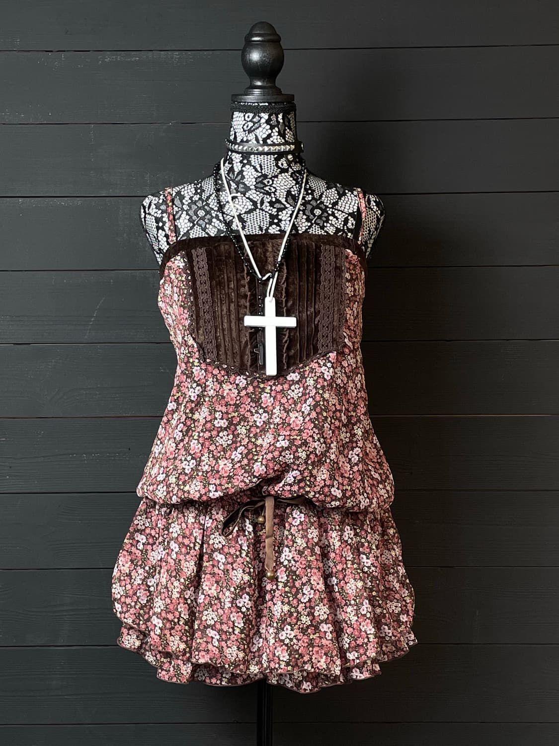 LIZ LISA 리즈리사 라떼갸루 플라워 패턴 꽃무늬 점프수트 치마바지 상품이미지4