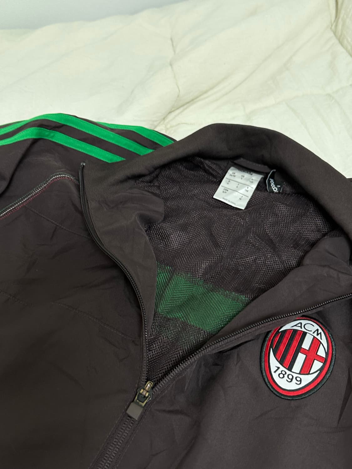 AC 밀란 바람막이 아디다스 윈드브레이커 미디움 상품이미지4