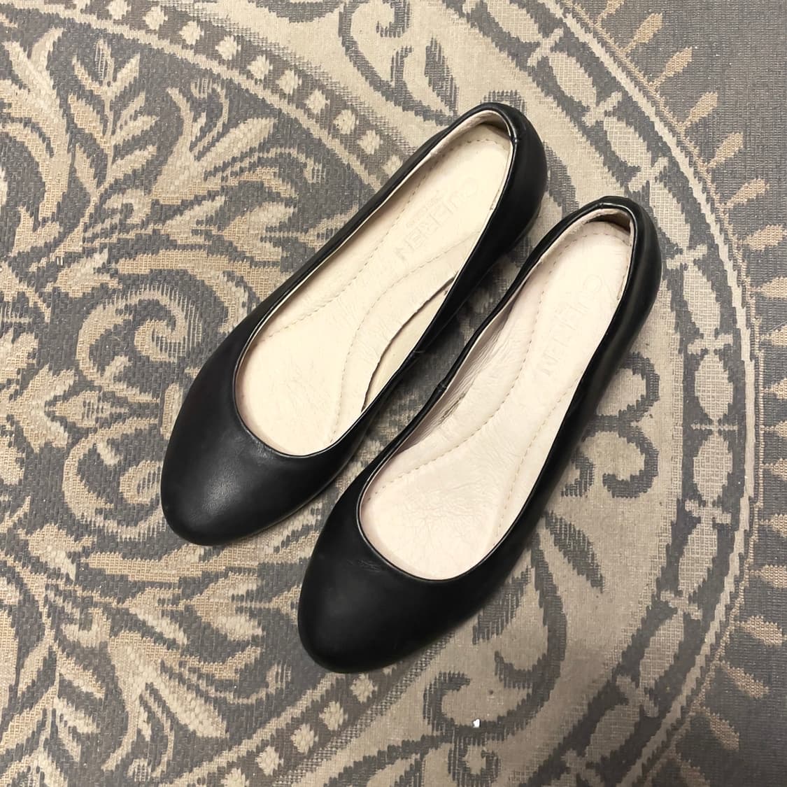 쿠에른 (우먼) 펌프스 블랙 구두   상품이미지2