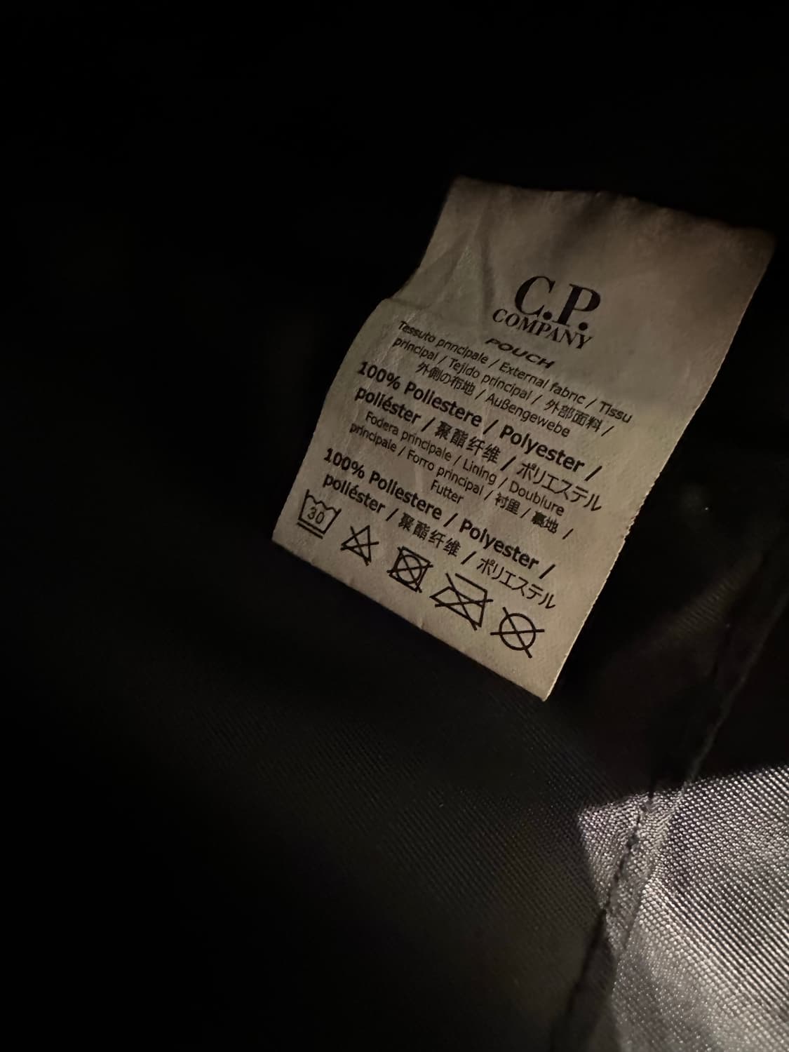 CP컴퍼니 한정판 클러치백 상품이미지6