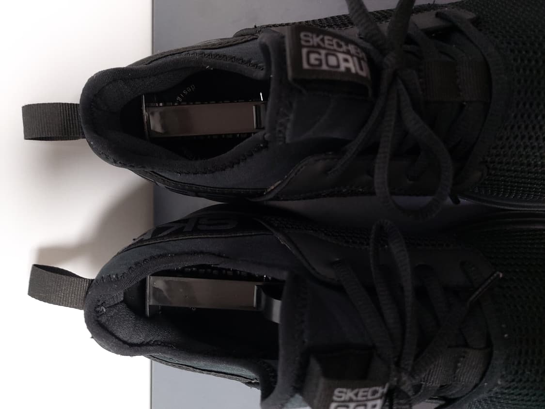 스케쳐스 고런 패스트 발로르 올블랙 스니커즈(270mm)

 상품이미지6